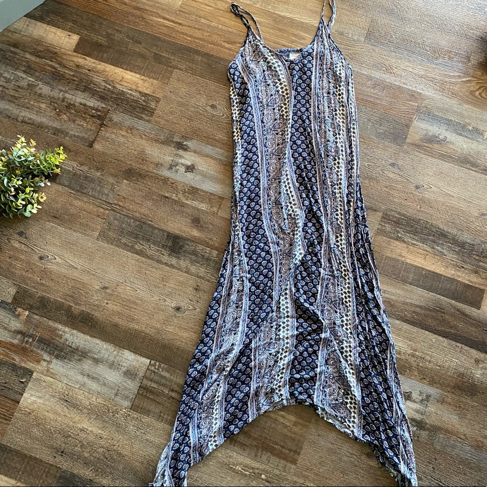 NWOT Knox Rose Midi Patterned Dress